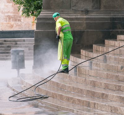 Langkah Pilih Service Dry Clean Terbaik di Daerah Anda